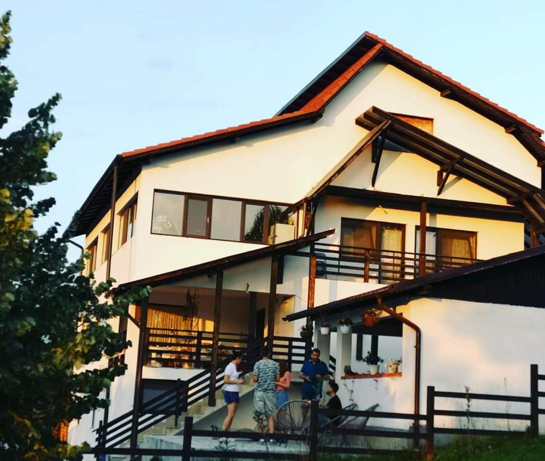 Pensiunea Gradina Ascunsa Bughea de Jos Exterior photo